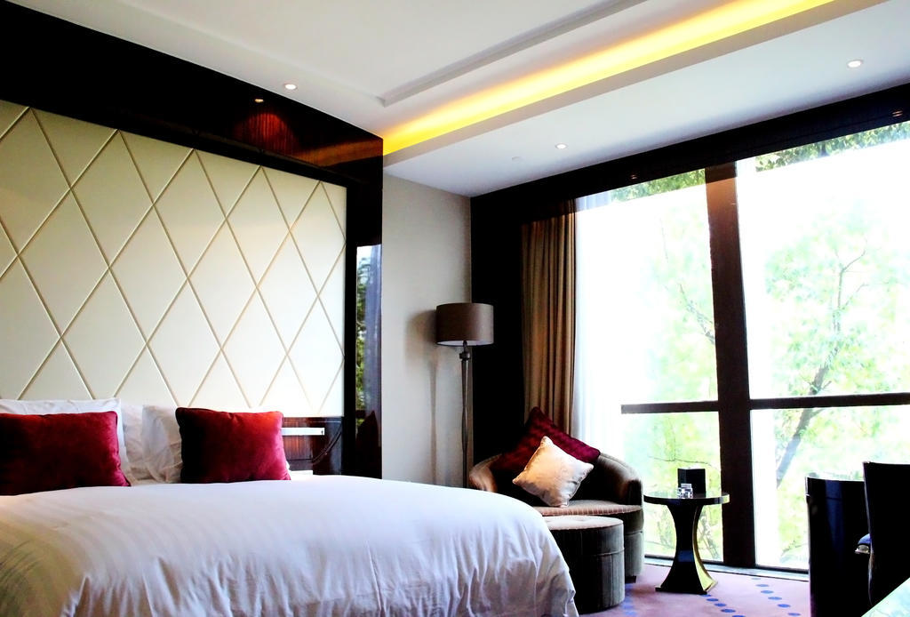 New Century Grand Hotel Nanxun Huzhou Ruang foto